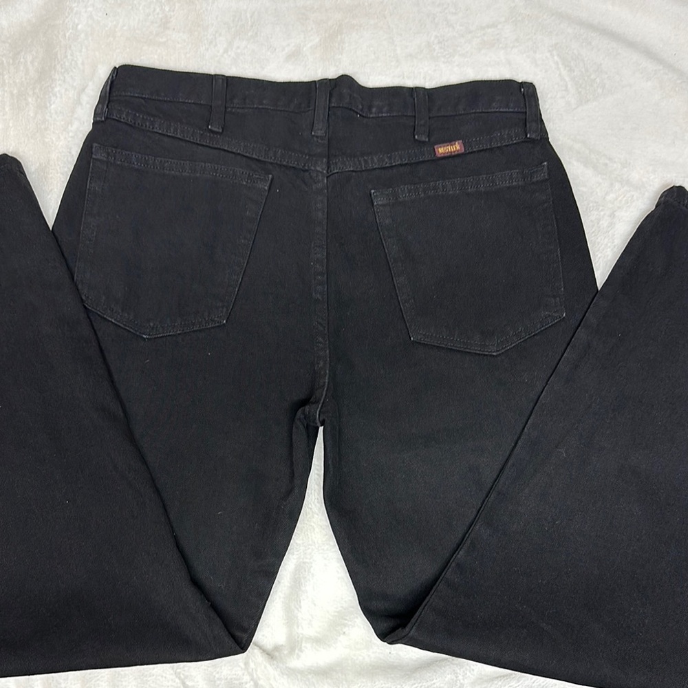 Rustler Black Straight Jeans with Subtle Stitching